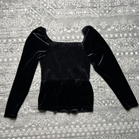 GAP Black Velvet Smocked Peplum Top Women's Medium Whimsygoth Peasant - Picture 7 of 7